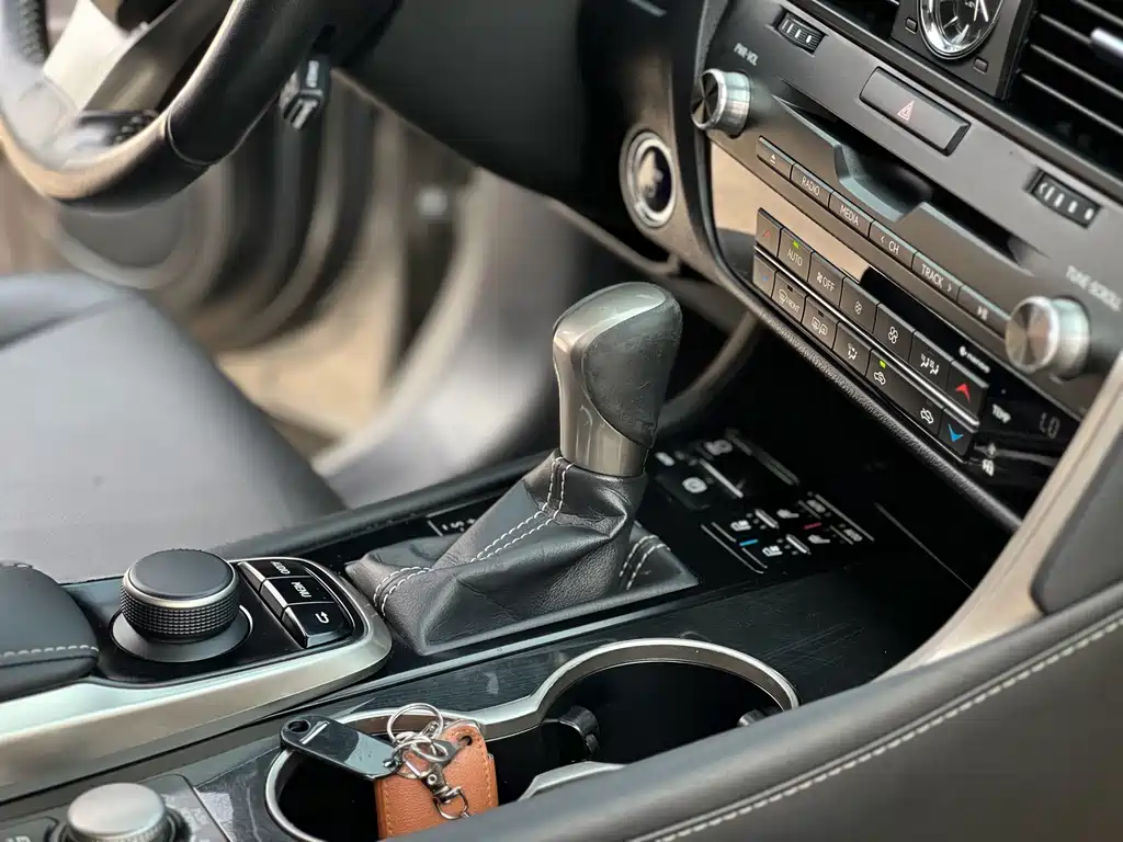 Lexus RX — миниатюра 7