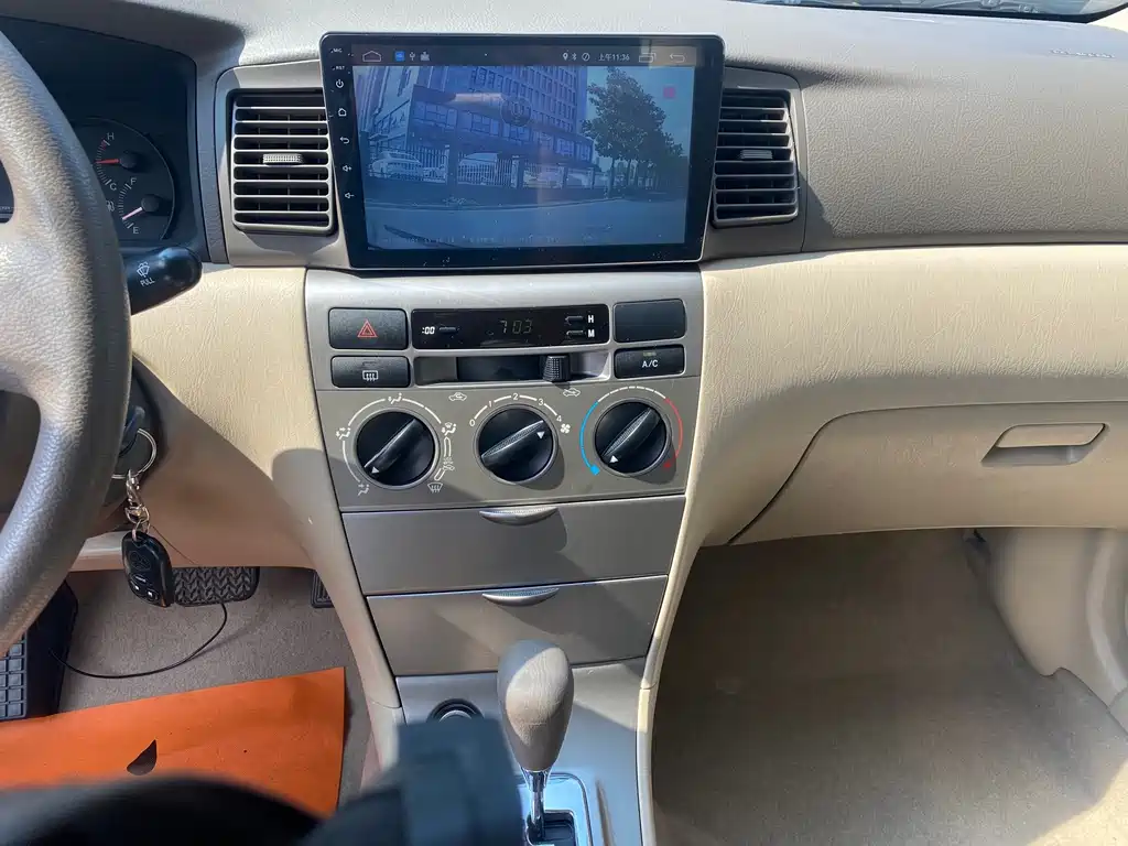 Toyota Corolla — миниатюра 8