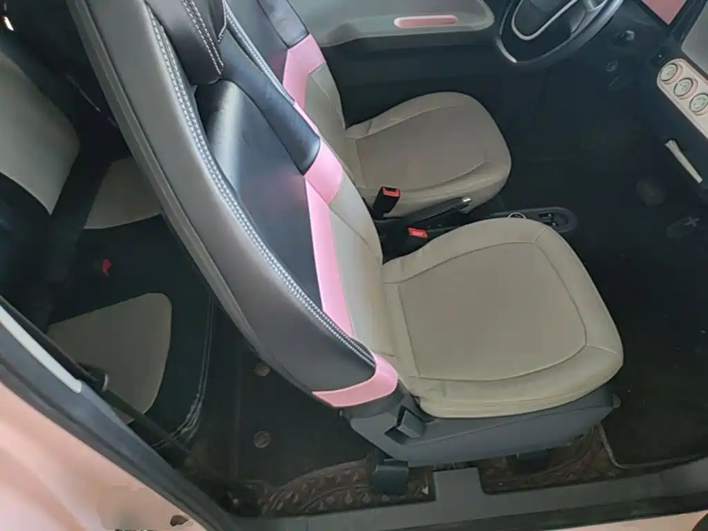Wuling MINIEV — миниатюра 25