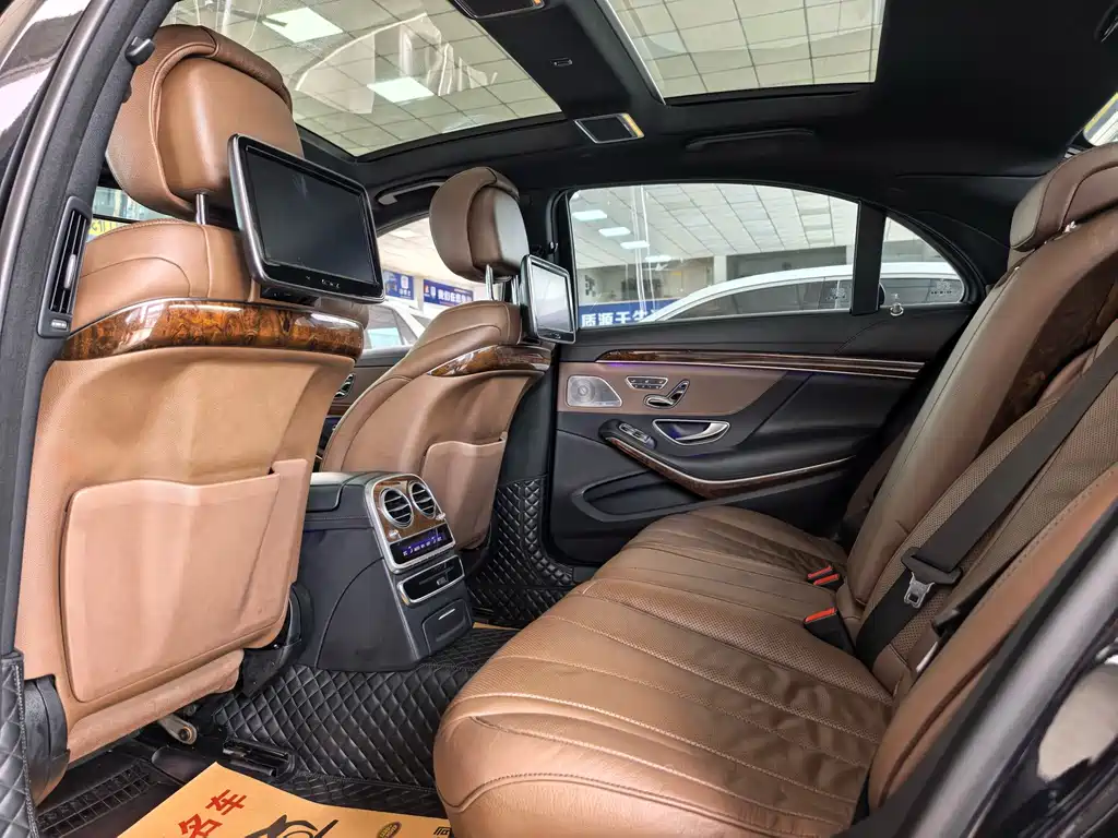Mercedes-Benz S-Class — миниатюра 11