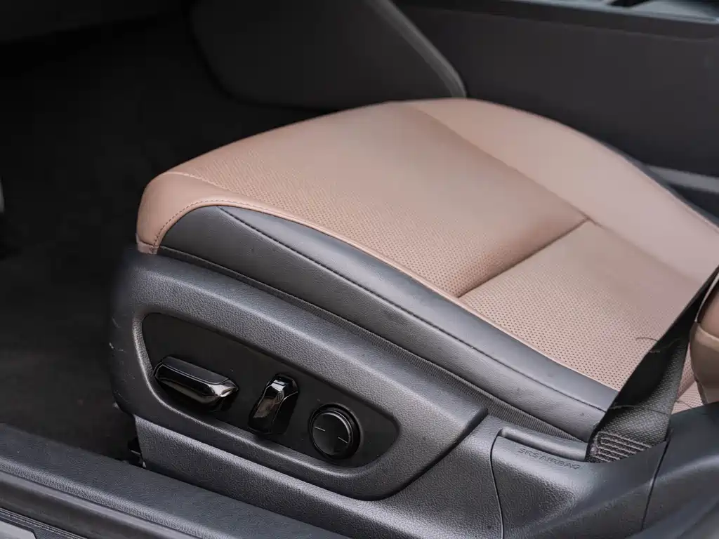 Lexus ES — миниатюра 20