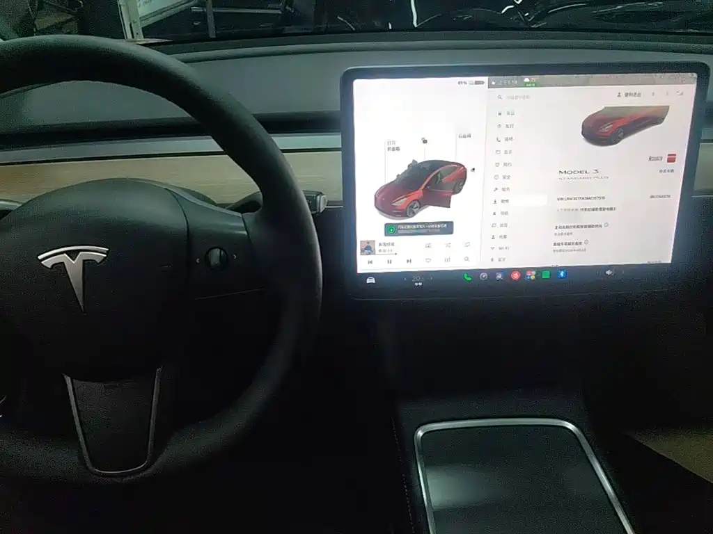 Tesla Model 3 — миниатюра 10