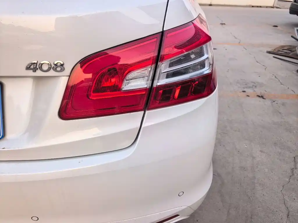 Peugeot 408 — миниатюра 8