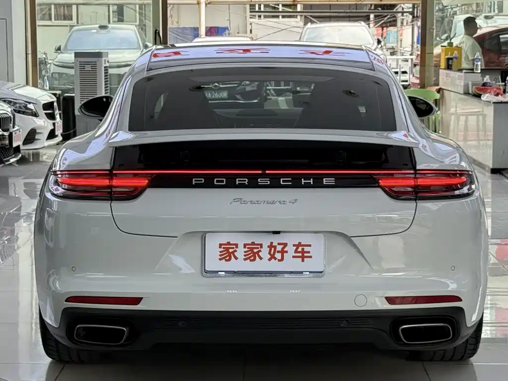 Porsche Panamera — миниатюра 18
