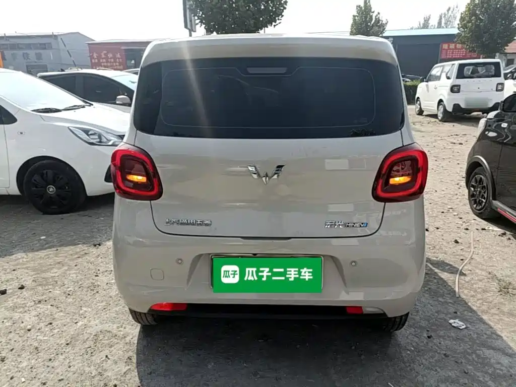 Wuling MINIEV — миниатюра 6