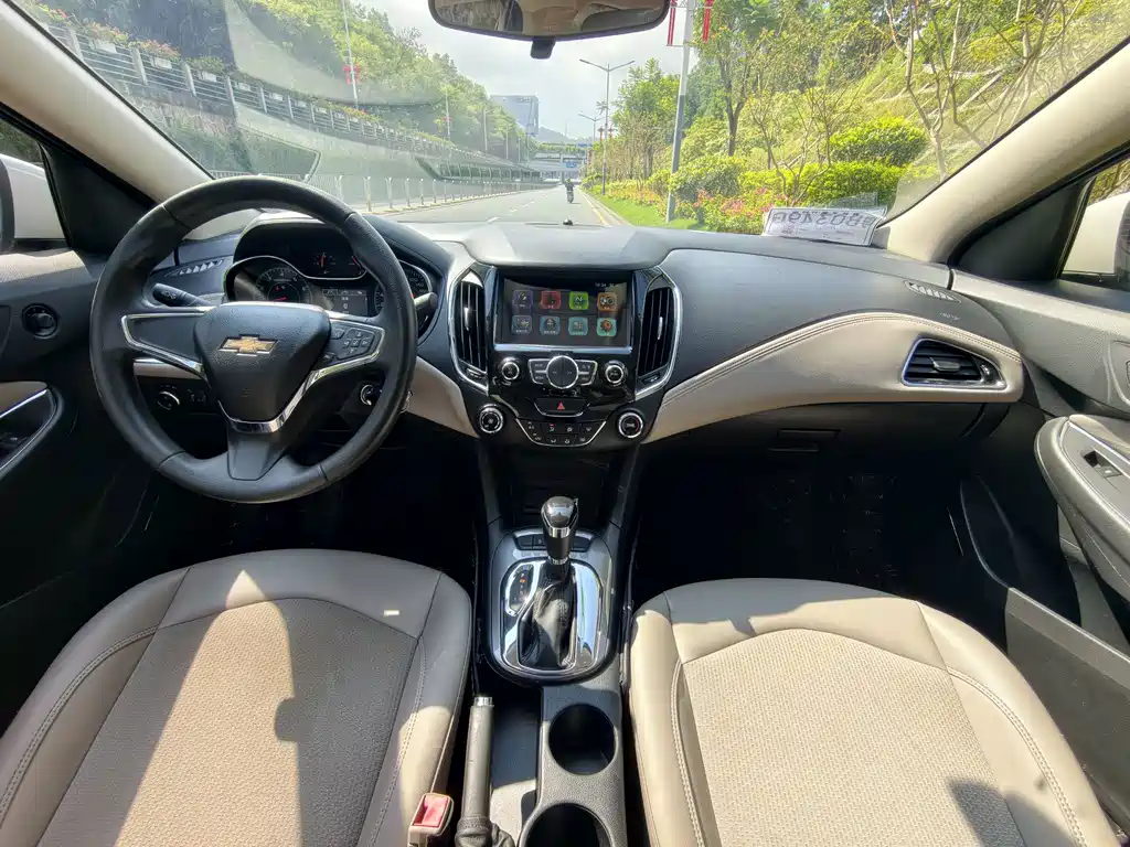 Chevrolet Cruze — миниатюра 6