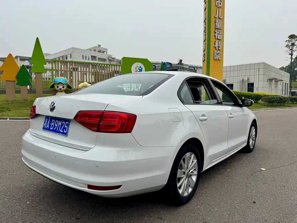 Volkswagen Sagitar — миниатюра 15