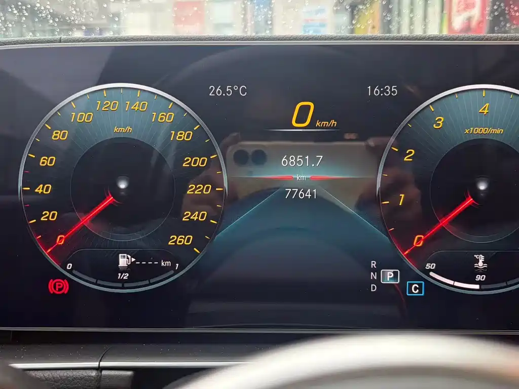 Mercedes-Benz GLE (Import) — миниатюра 11