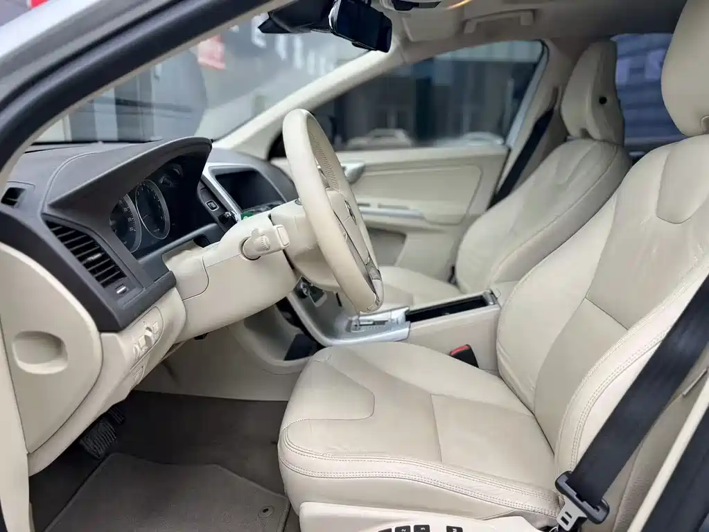 Volvo XC60 (Import) — миниатюра 4
