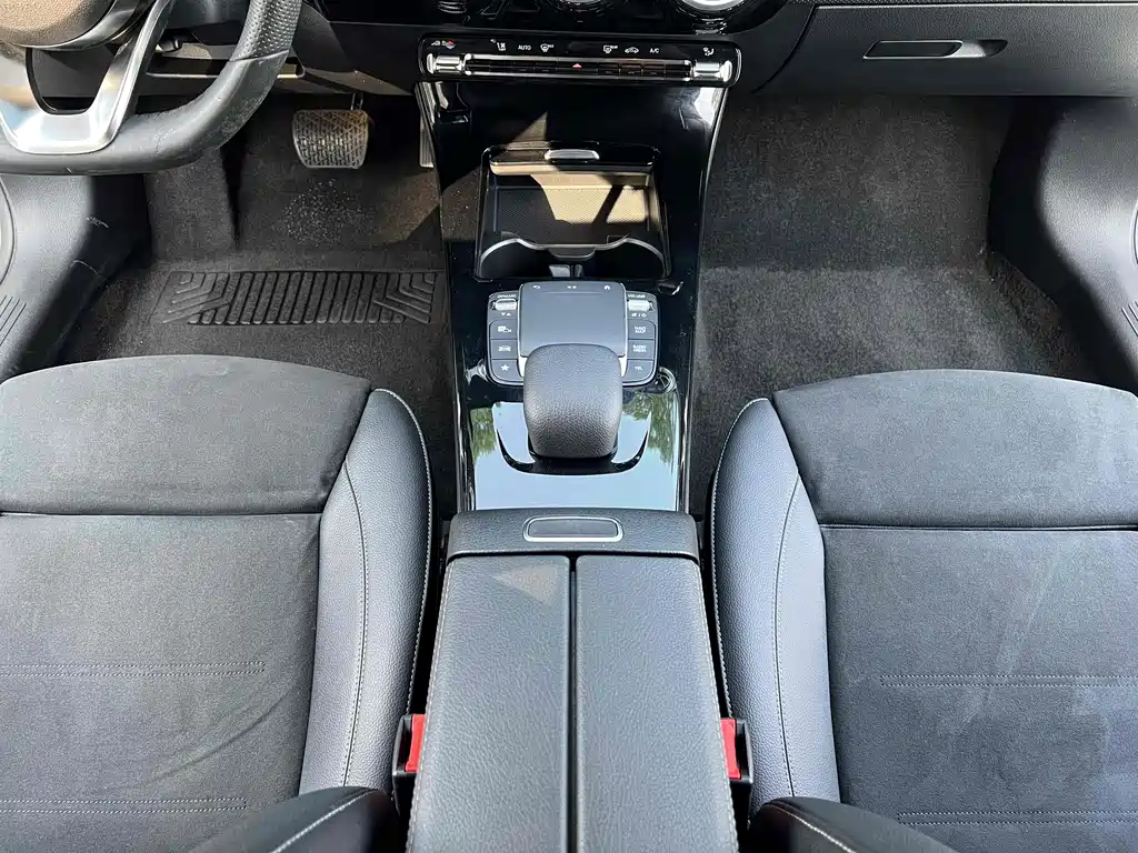 Mercedes-Benz A-Class — миниатюра 14