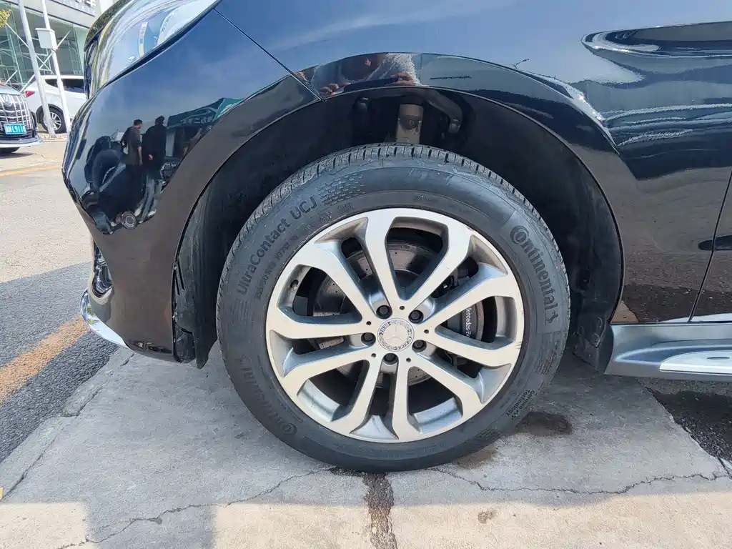 Mercedes-Benz GLE (Import) — миниатюра 4