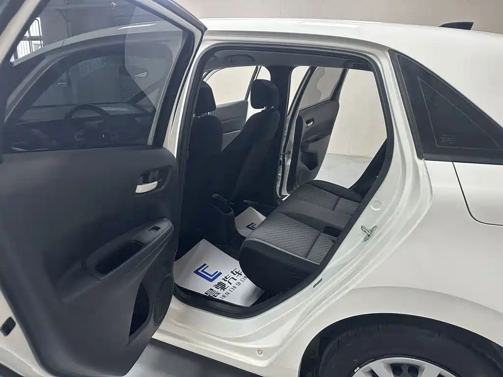 Honda Fit — миниатюра 12