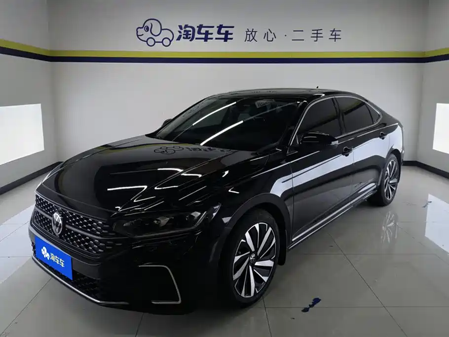 Volkswagen Passat 2022
