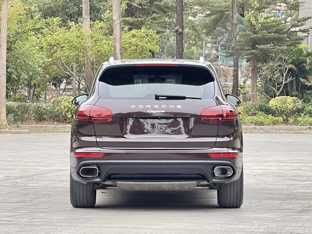 PORSCHE CAYENNE