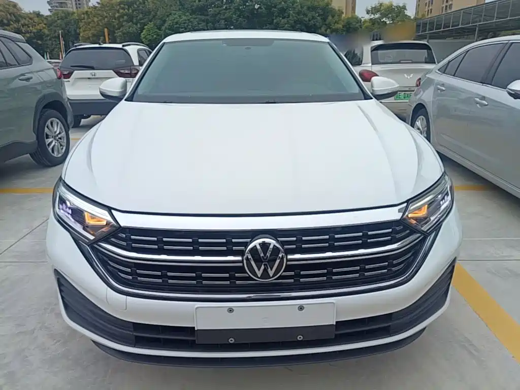 Volkswagen Sagitar — миниатюра 3