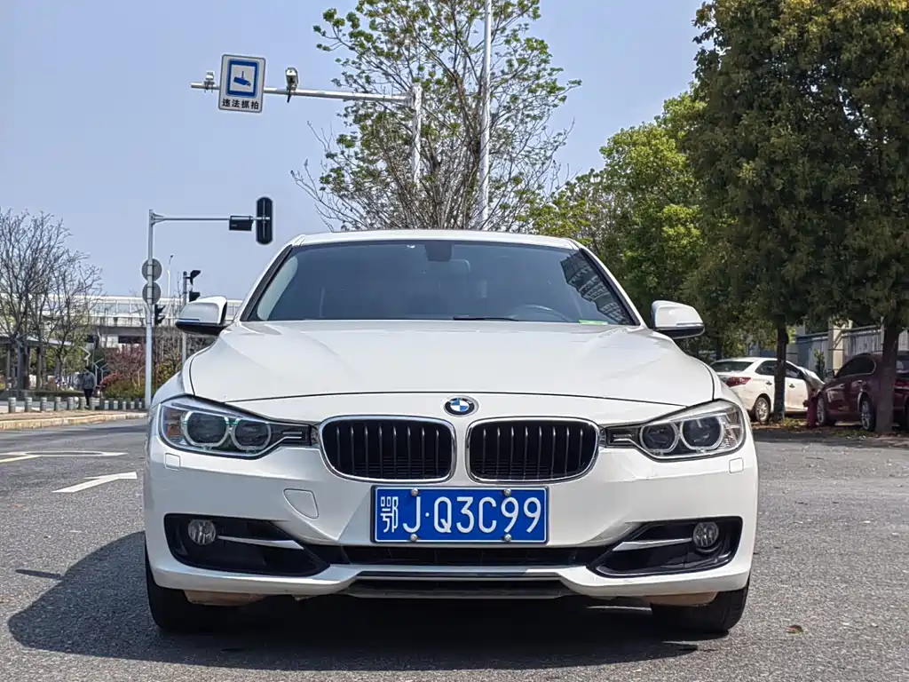 BMW 3 Series 2014 320i Sport Design Package