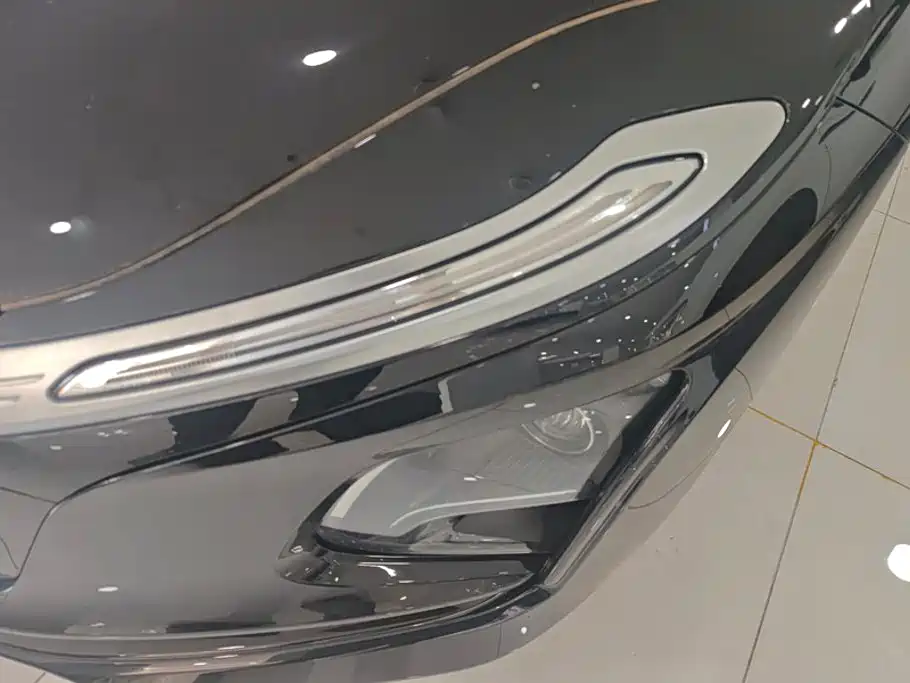 Hongqi Hongqi E-QM5 — миниатюра 5