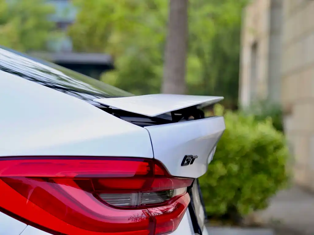 BMW 6 Series GT — миниатюра 9