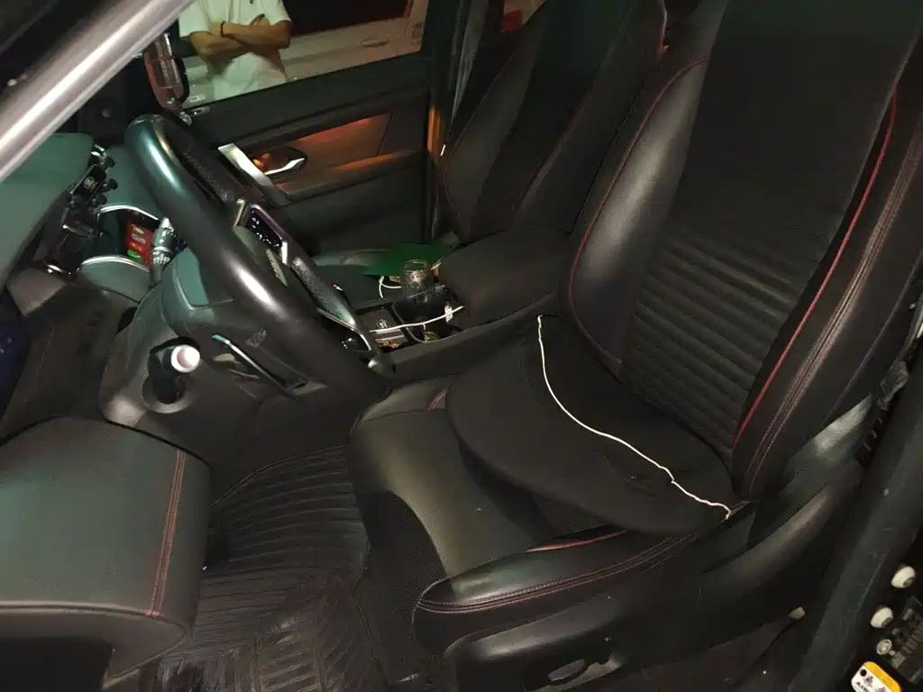 Land Rover Discovery Sport Hybrid — миниатюра 11