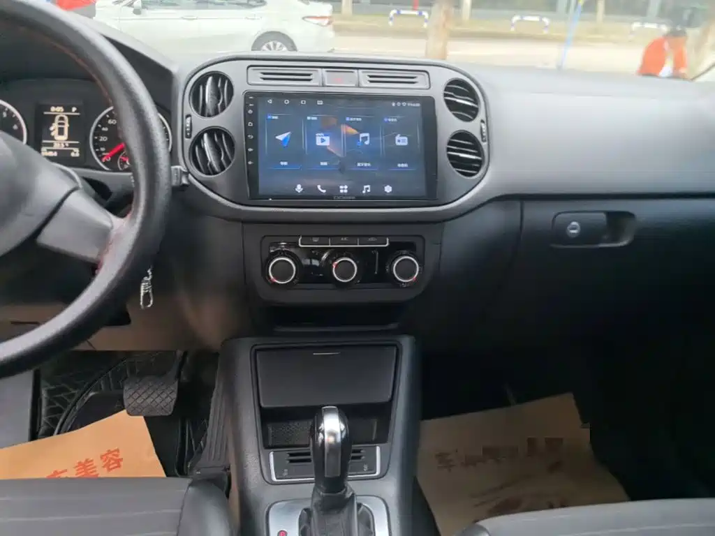 Volkswagen Tiguan — миниатюра 13