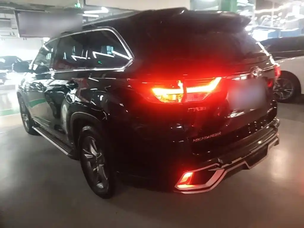 Toyota Highlander — миниатюра 5