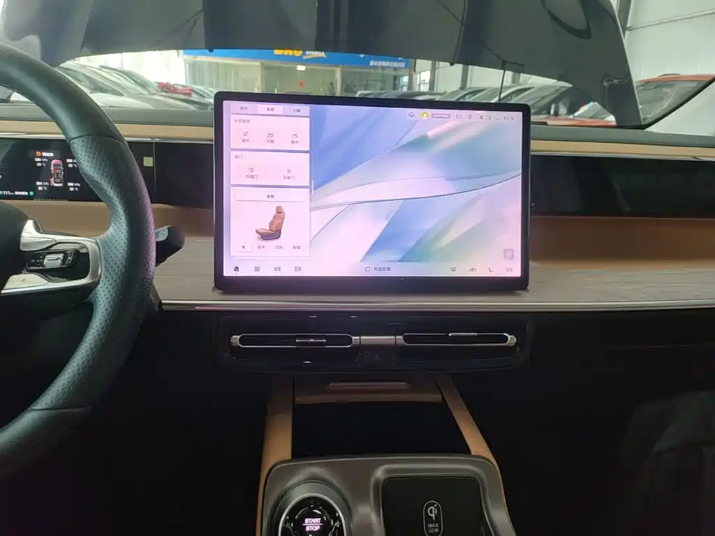 GAC Motor Trumpchi E8 PHEV — миниатюра 13