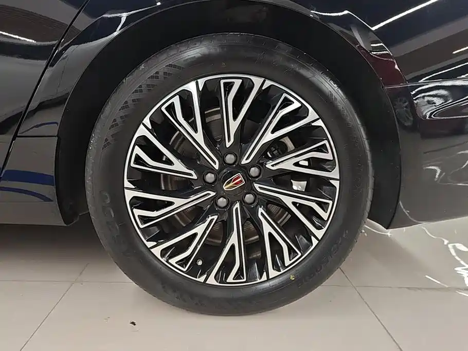 Hongqi Hongqi H5 — миниатюра 6