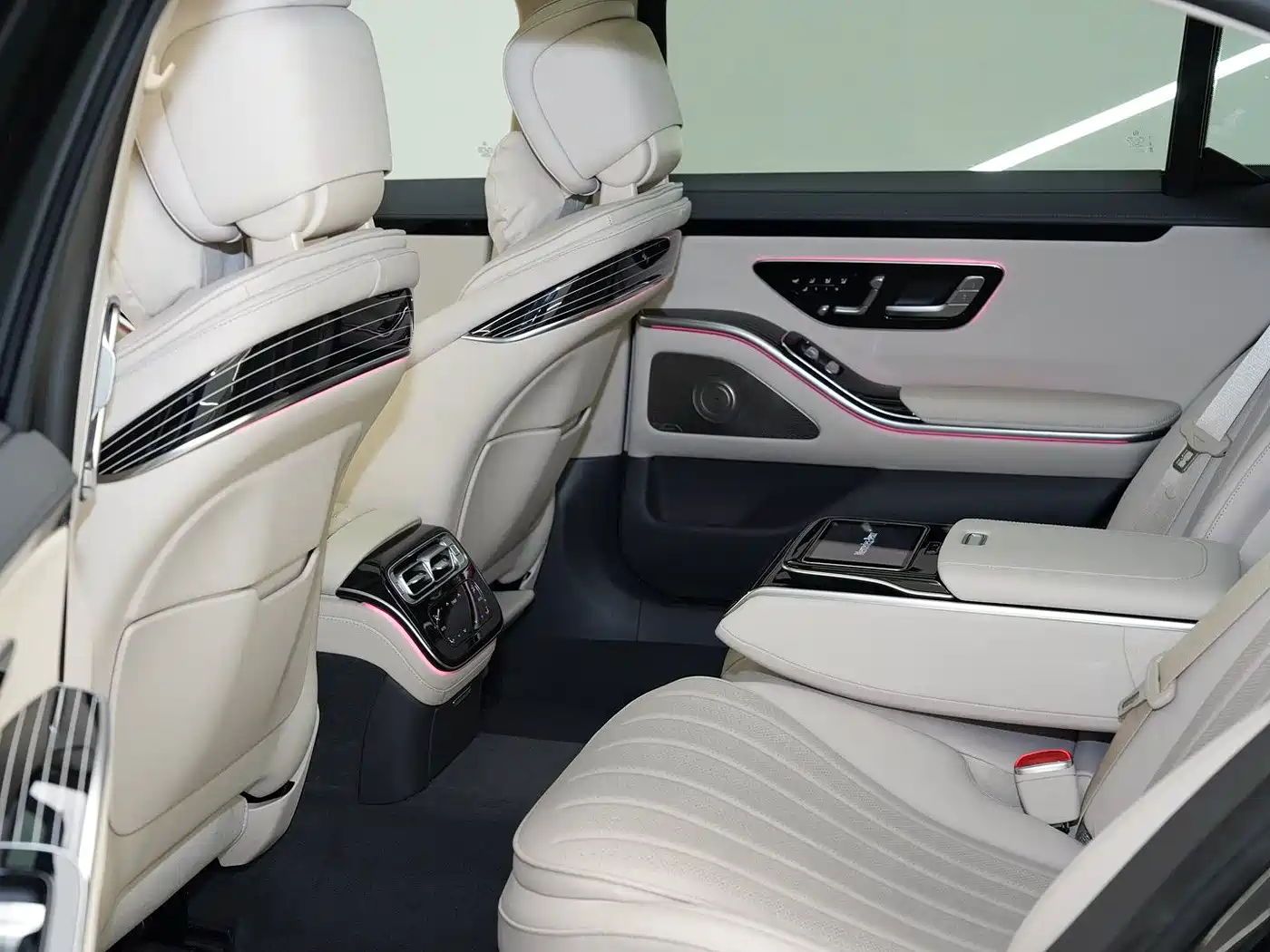 Mercedes-Benz S-class id 4538723 из Китая 31
