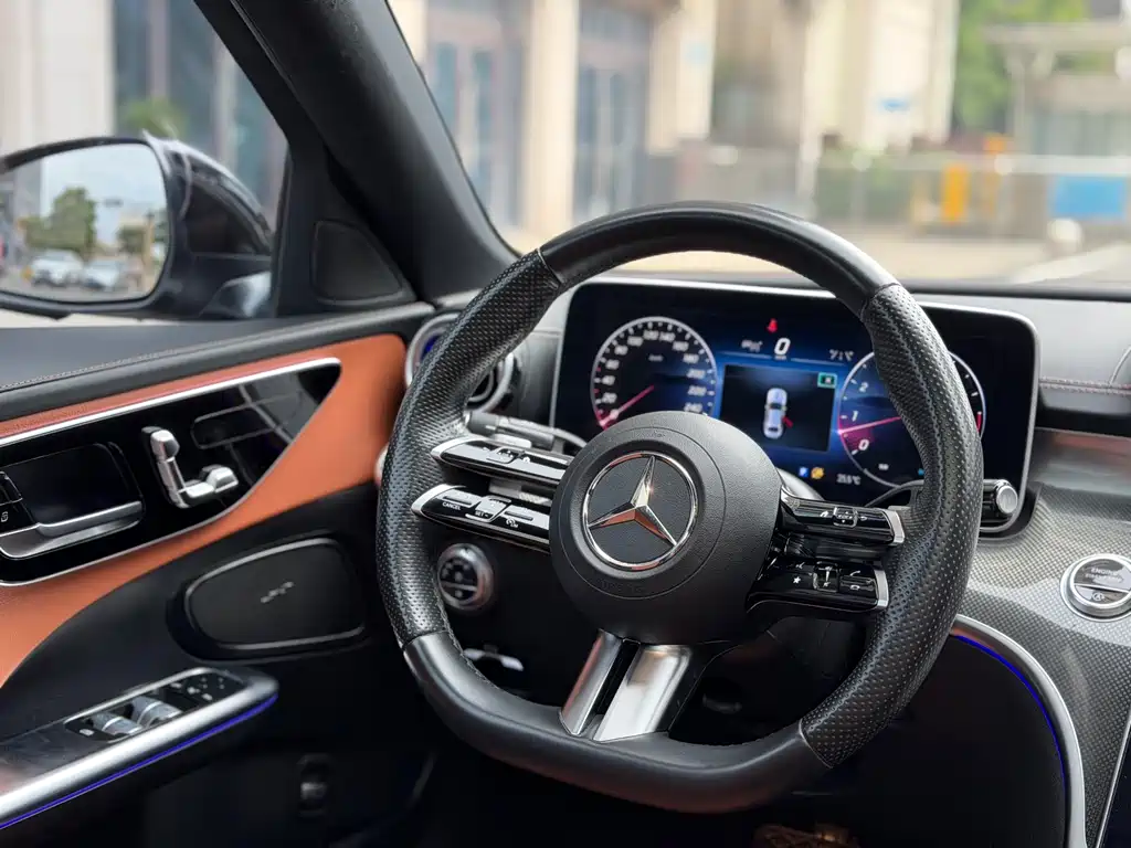 Mercedes-Benz C-Class — миниатюра 17