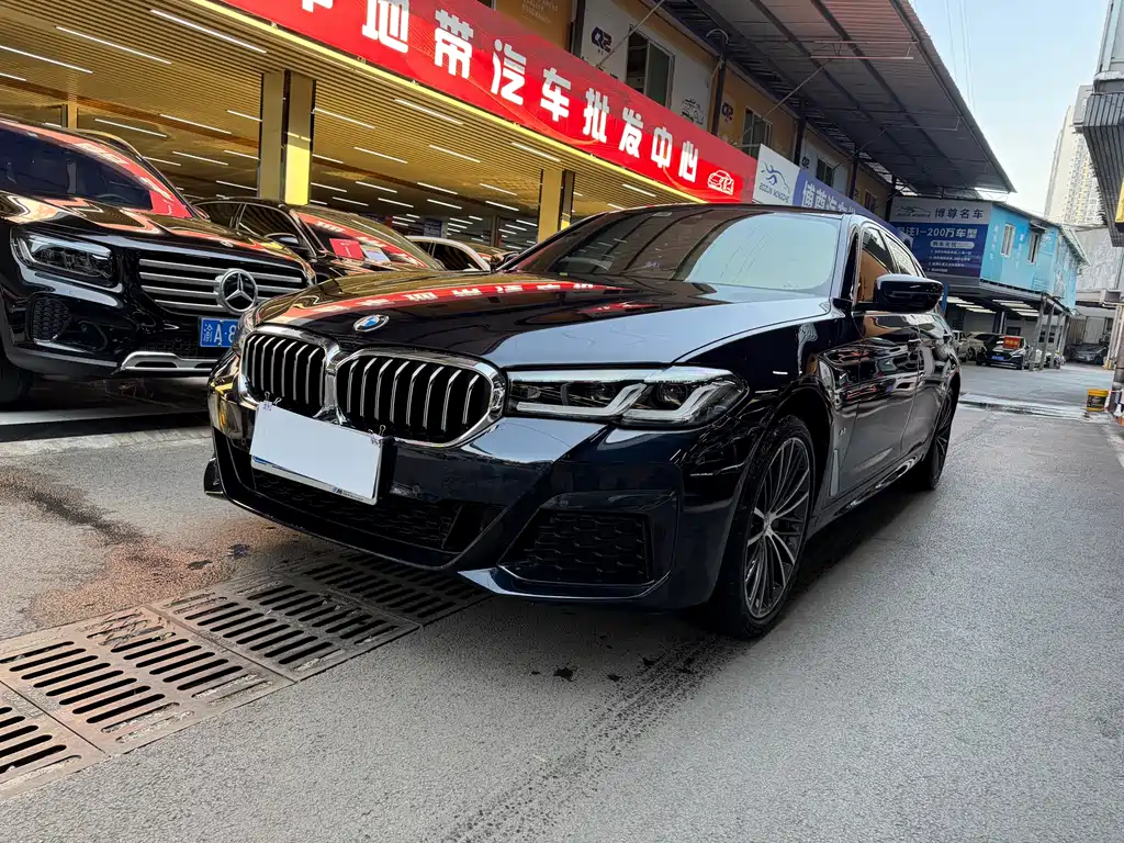 BMW 5 Series 2023