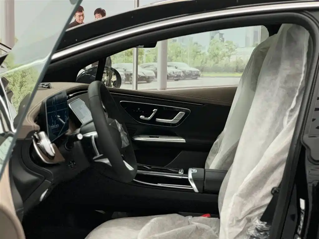 Mercedes-Benz EQE 2025 500 4MATIC