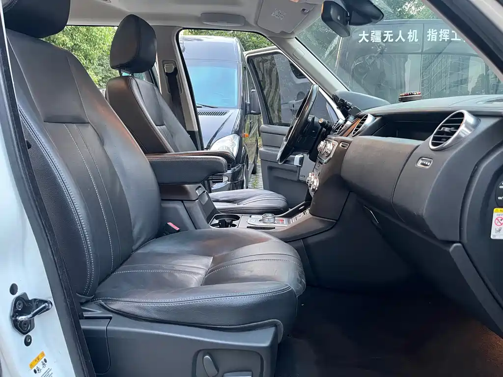 Land Rover Discovery 2015 3.0 SDV6 HSE