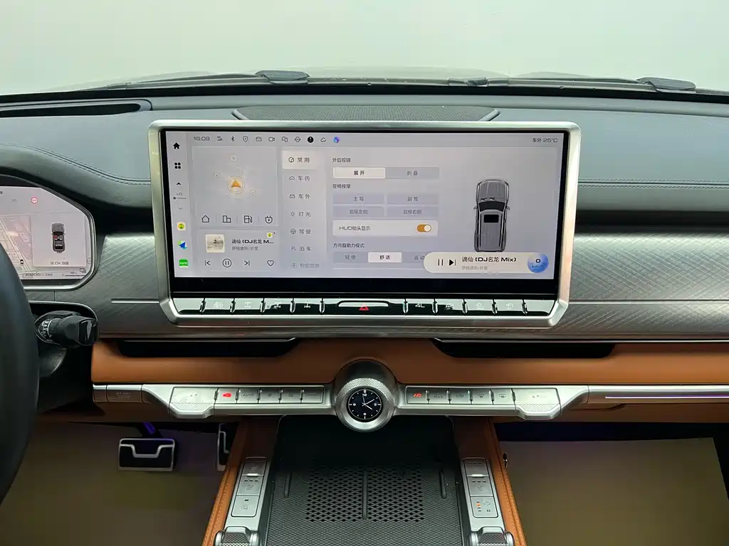 TANK TANK 700 NEW ENERGY