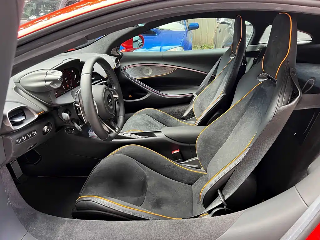 McLaren Artura — миниатюра 5