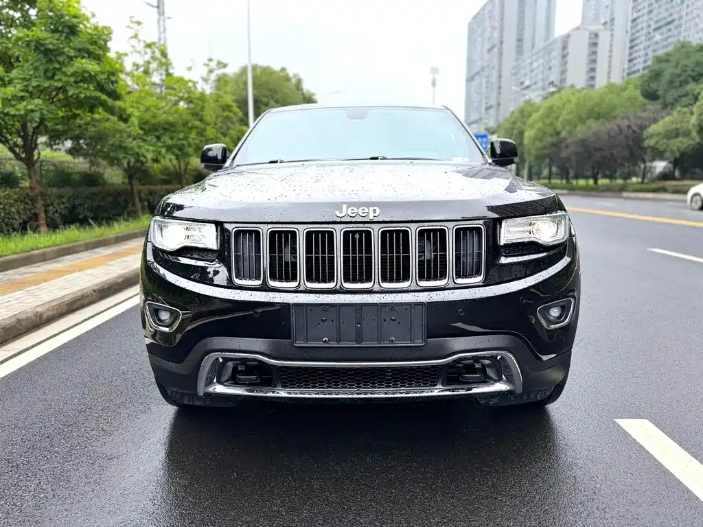 Купить Jeep Grand Cherokee (Import)