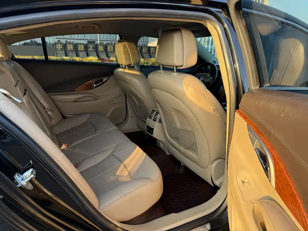 Buick LaCrosse — миниатюра 8