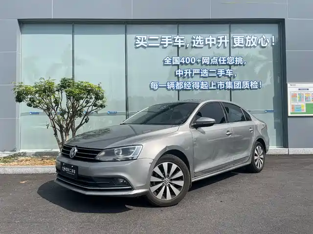 VOLKSWAGEN SAGITAR 2017