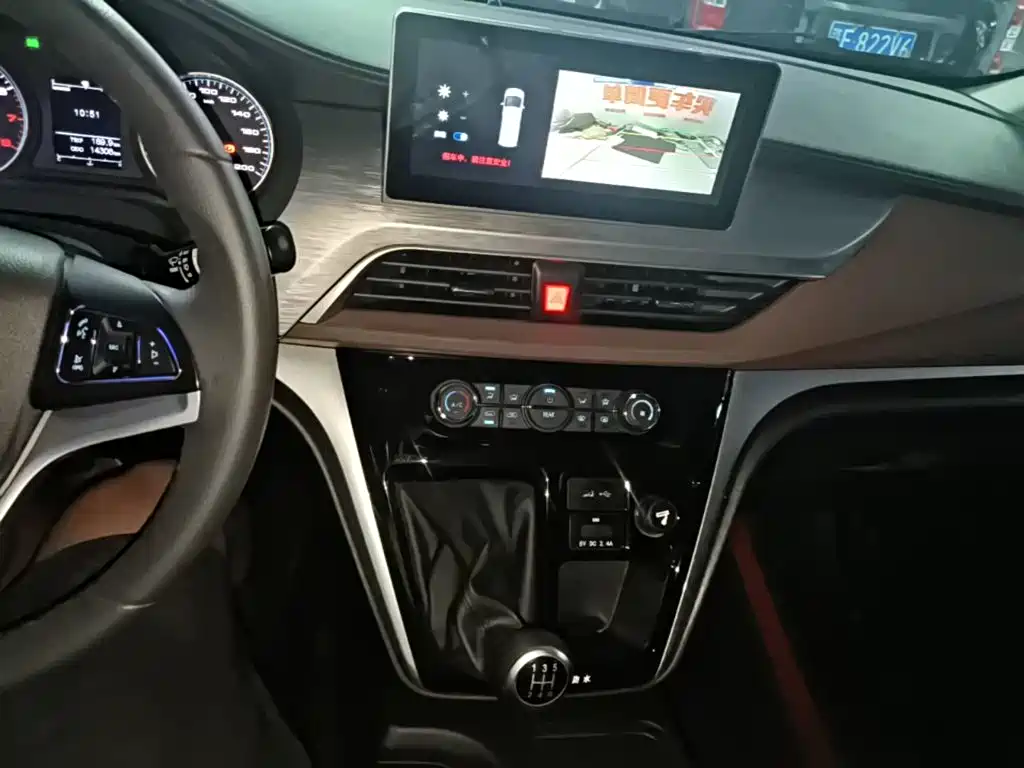 JAC Refine Refine M3 — миниатюра 13