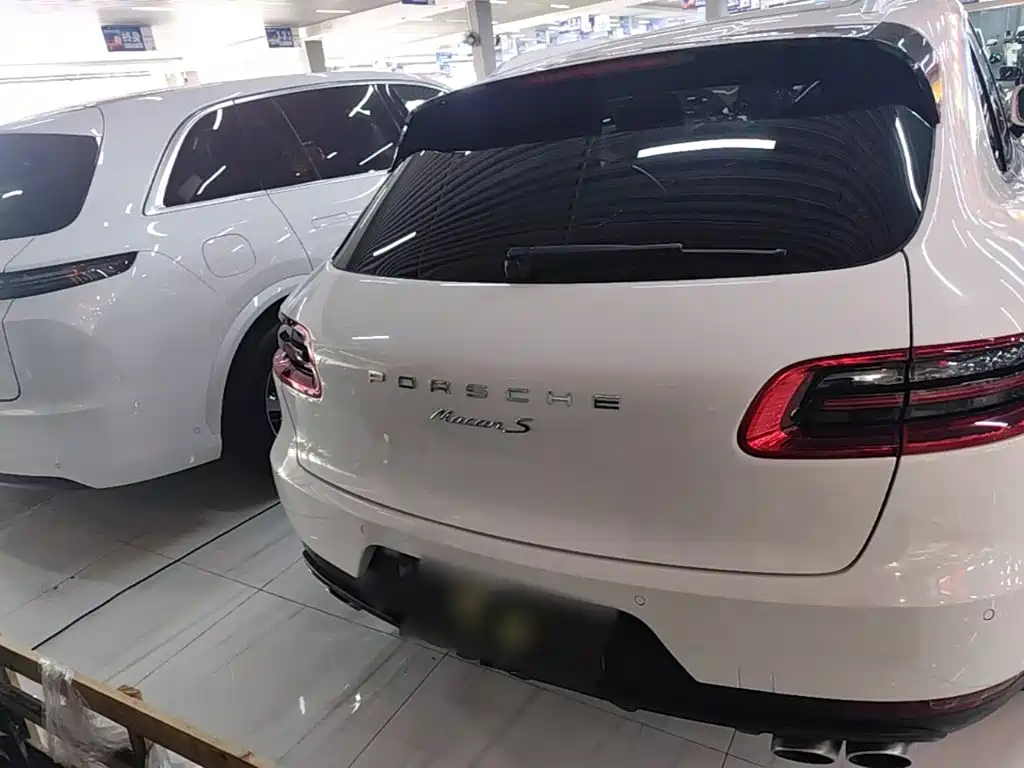 Porsche Macan — миниатюра 6