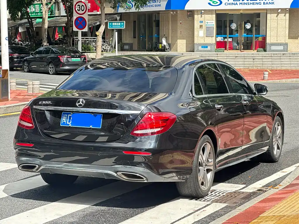 Mercedes-Benz E-Class E 2018 E 200 L Sport