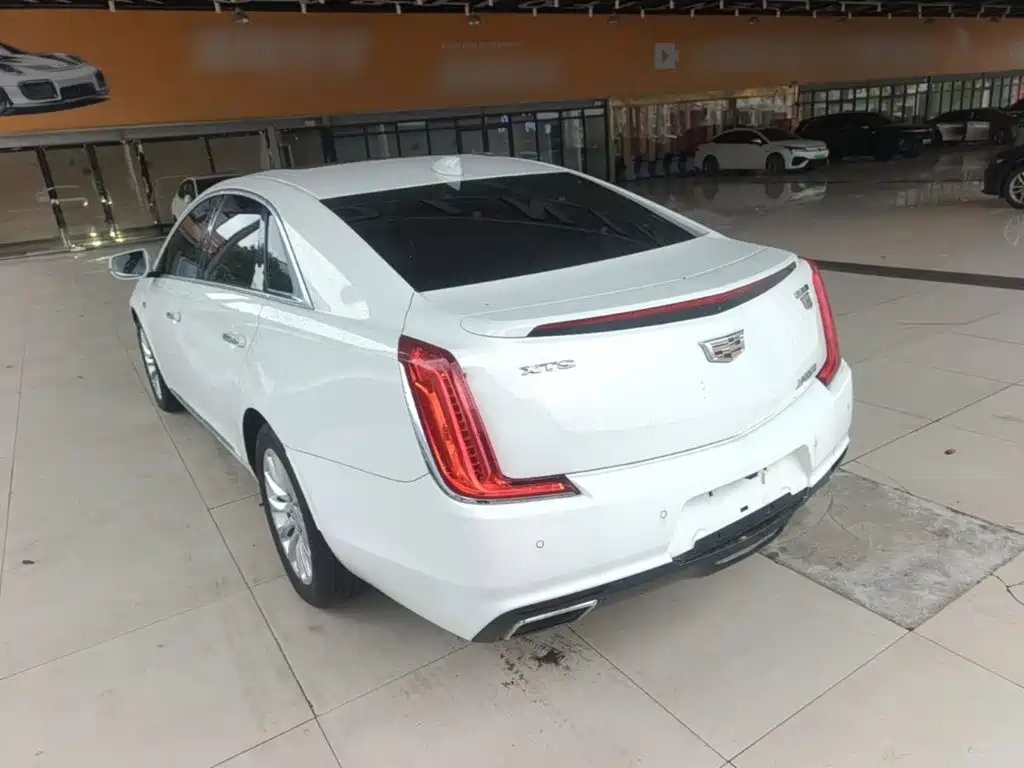 Cadillac XTS — миниатюра 5
