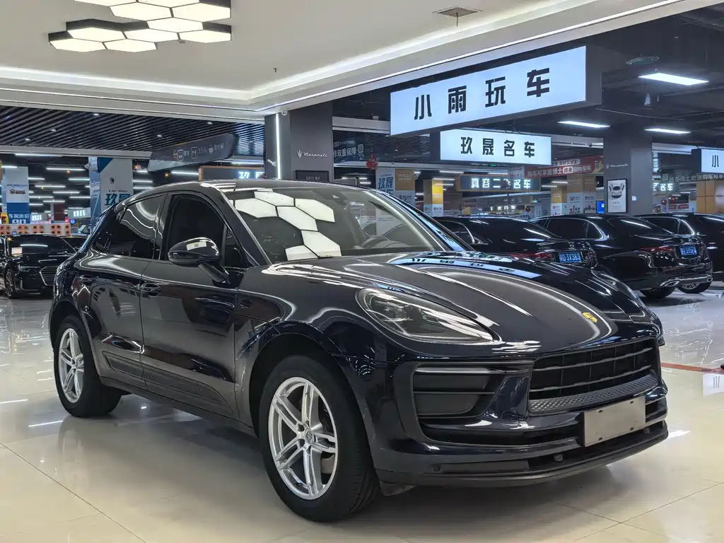 Porsche Macan — миниатюра 3