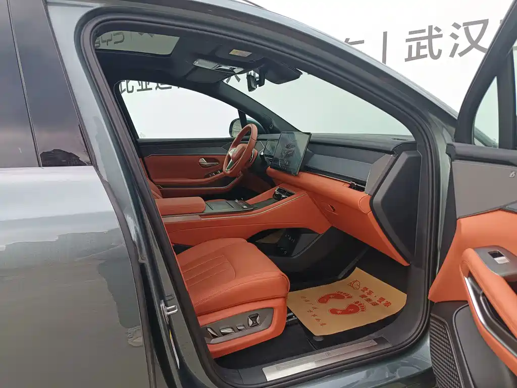 BYD Tang L — миниатюра 16