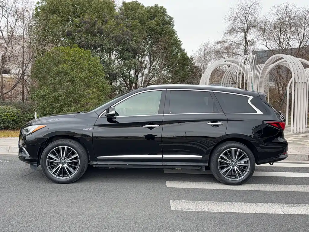 INFINITI QX60