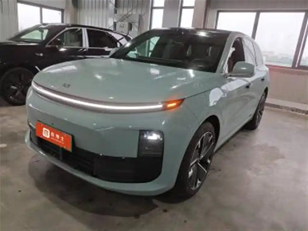 Li Auto Li L6 2025