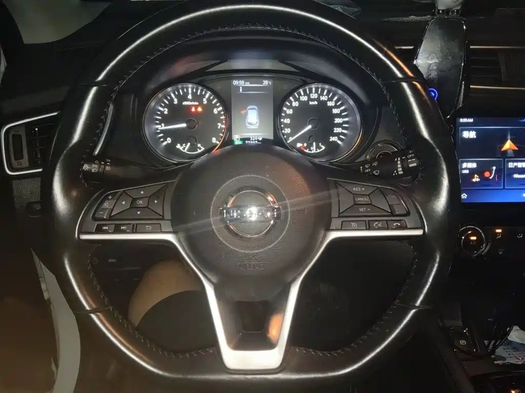 Nissan Qashqai — миниатюра 3