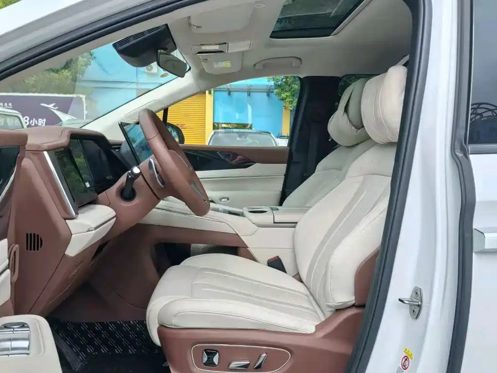 BYD Xia — миниатюра 5