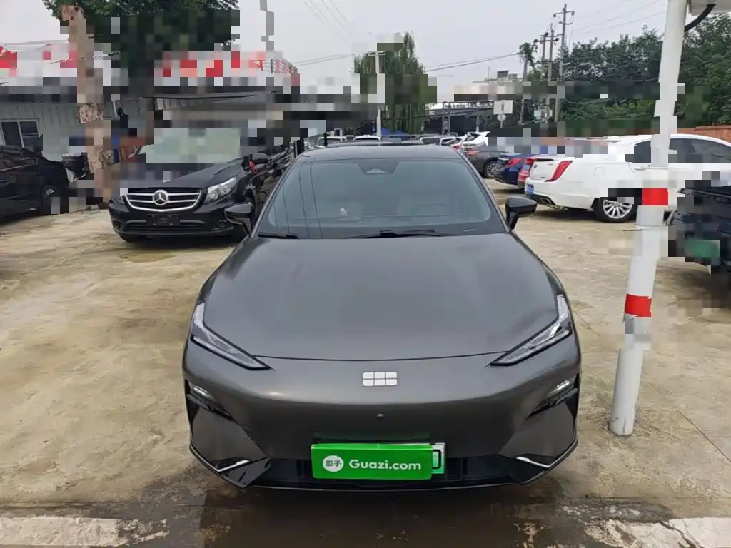 Galaxy Galaxy E8 — миниатюра 3