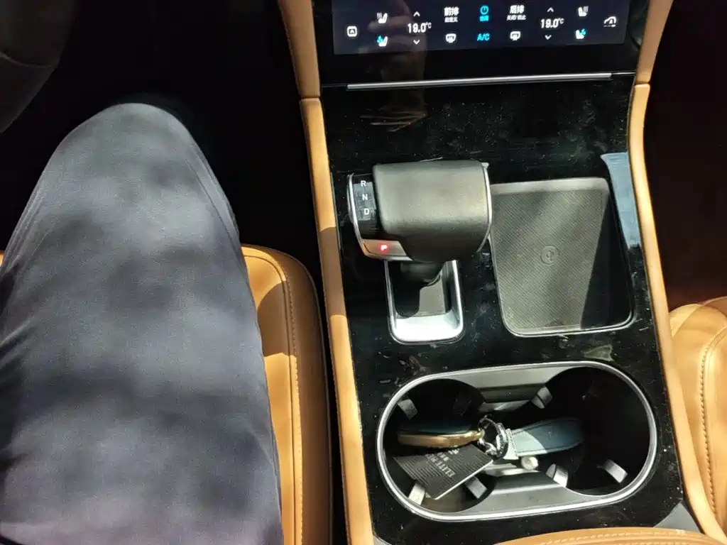 Li Auto Li ONE — миниатюра 14