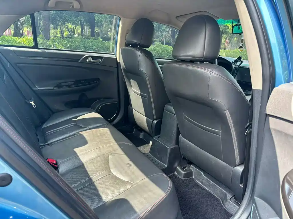 BYD e5 — миниатюра 5